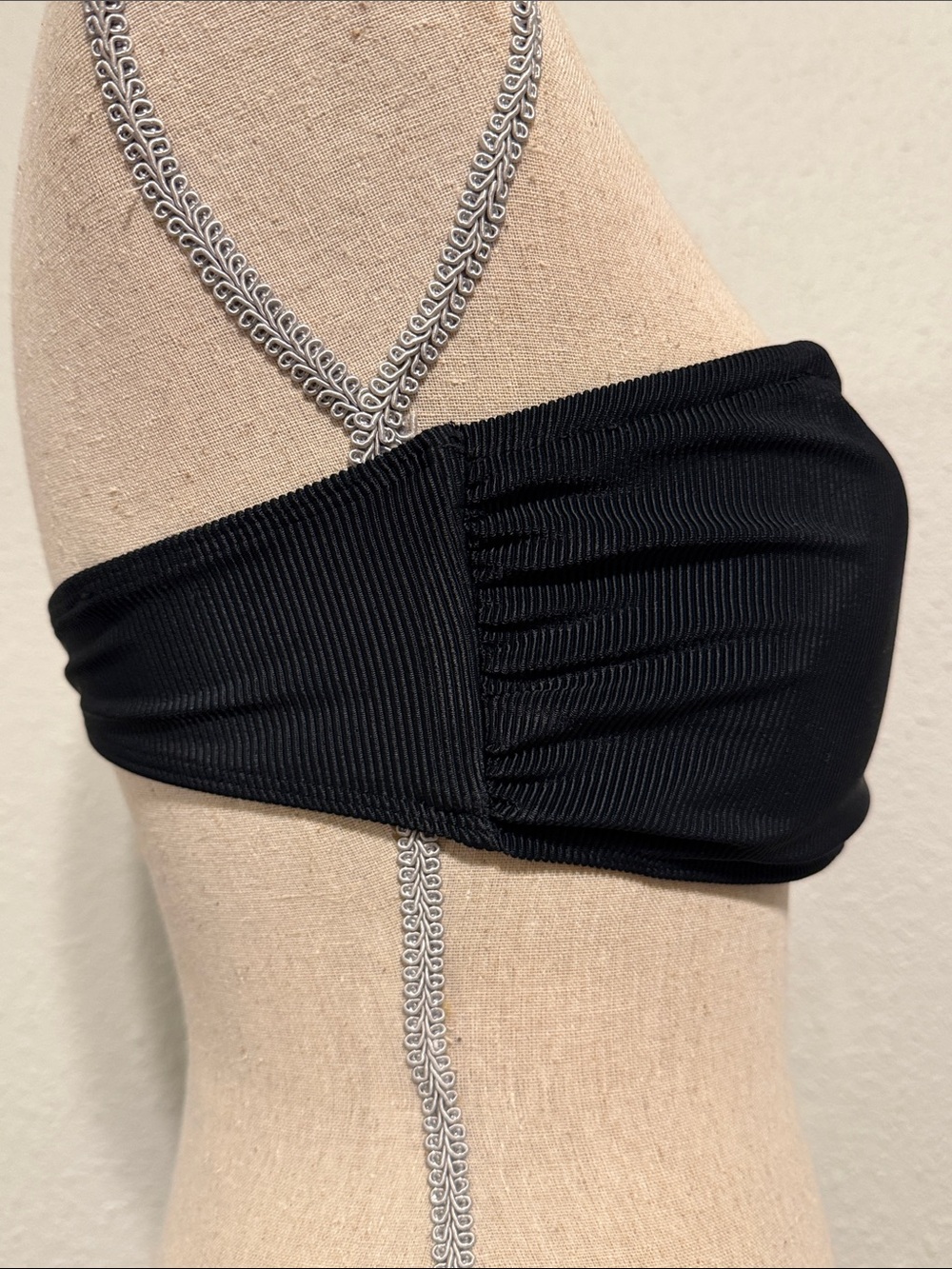 Beach Riot Kelsey Strapless Swim Top - Picture 6 of 11